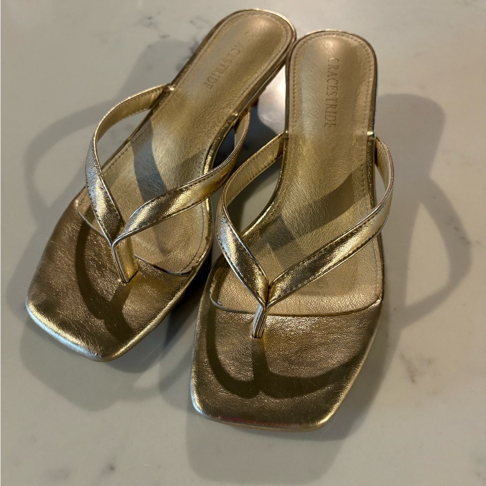 Gold Women's Kitten Heels